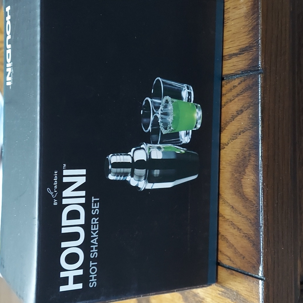 Houdini shot shaker set